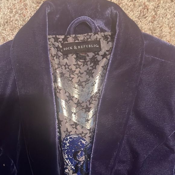 Rock & Republic  - Picture 3 of 4